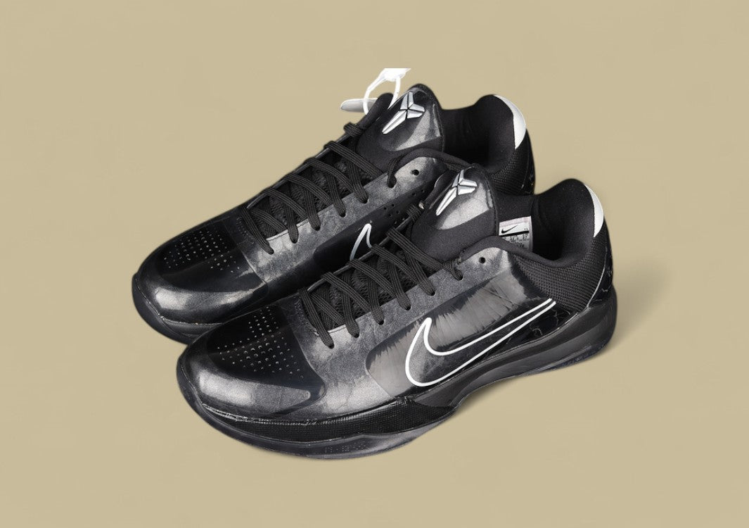 Zoom Kobe 5 Black Out Black/Black-Metallic Silver-Dark Grey