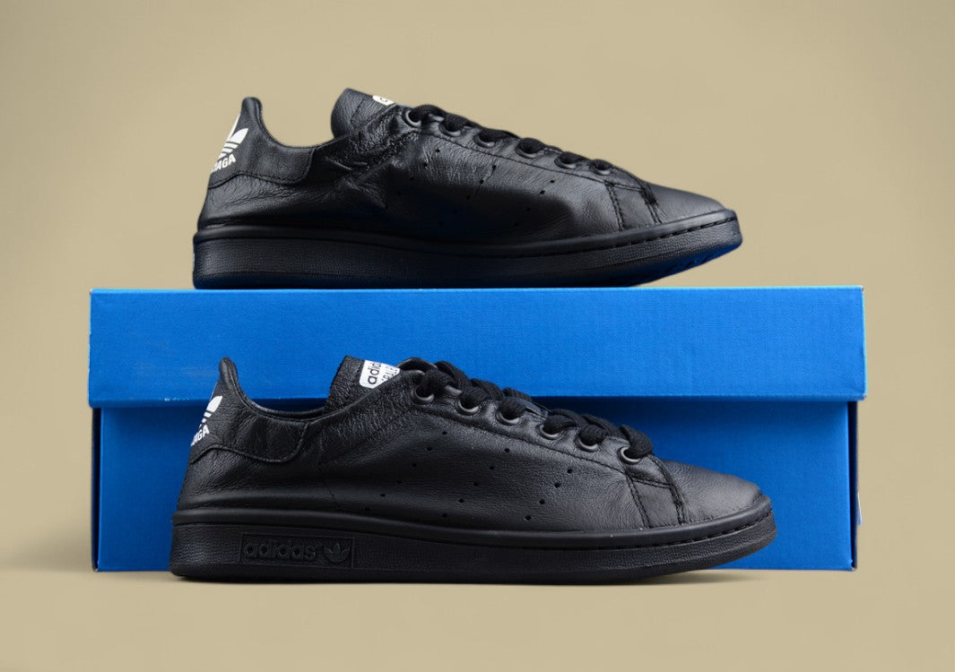 Adidas Stan Smith in Triple Black Leather